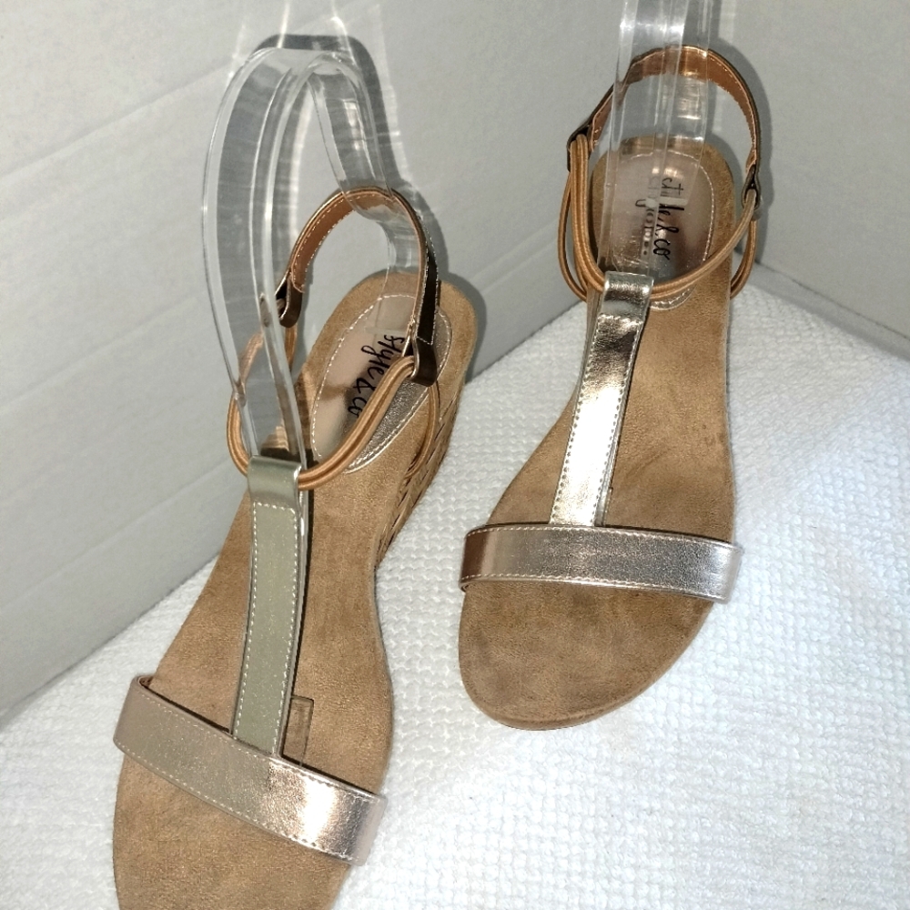 Style & Co Women's Gold Tan Wedge Sandals Sz 6.5M